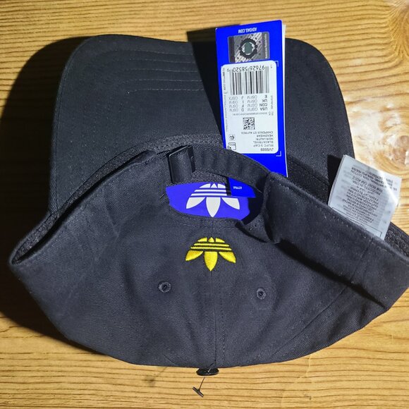 Manchester United FC Adidas adjustable strapback hat (NEW) - Picture 5 of 6